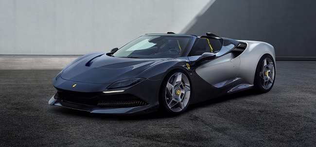 Ferrari En Yeni Yeni Üyesi SP-8’i Tanıttı