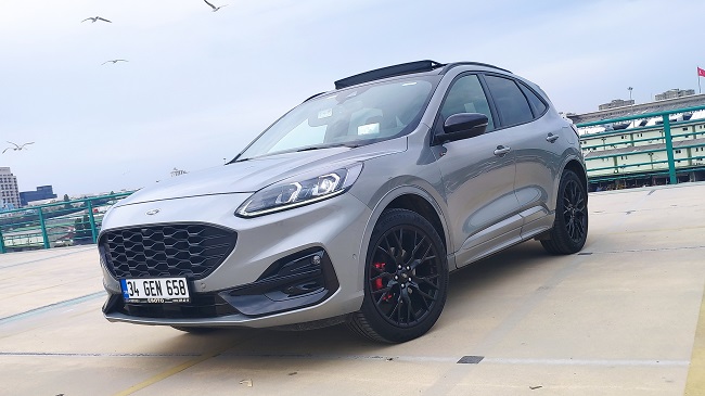Ford Kuga ST-Line Black Package