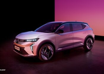 2024 YILININ OTOMOBİLİ: SCENIC E-TECH %100 ELEKTRİKLİ