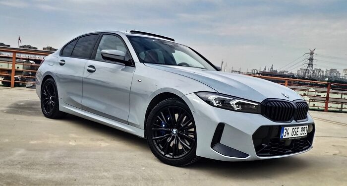 BMW 320i Sedan Test