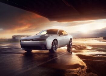 Dodge Dünyanın İlk ve Tek Elektrikli Güçlü Arabasını Sunuyor, Yepyeni Dodge Charger Çoklu Enerji Serisini Duyurdu