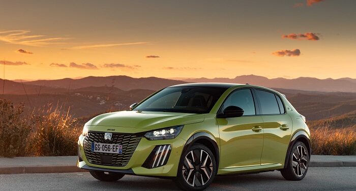 YENİ PEUGEOT 208 GÖZ ALICI TASARIMIYLA TÜRKİYE’DE!