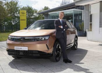 Yeni Opel Grandland’in Dünya Prömiyeri Eisenach Fabrikası’nda Kutlandı!