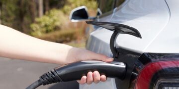 Türkiye’de Elektrikli Araçların Değeri “Düşmüyor”!