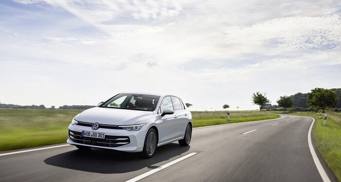 Volkswagen’in en çok satan modeli Golf, 50. yılında yenilendi