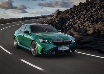 40 Yıllık Tarihinin En Güçlü M Versiyonu: Yeni BMW M5
