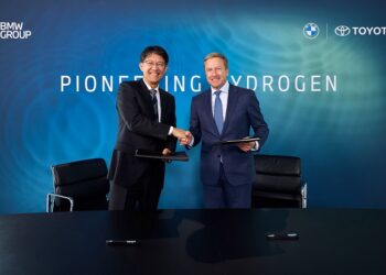 Toyota ve BMW Hidrojen Toplumunun Gelişimi İçin İş Birliğini Güçlendiriyor