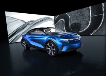 Alpine A390_β modelinin ön tanıtımı Paris’te gerçekleştirildi