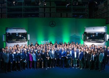 Aksaray Fabrikası’nda Üretimi Başlayan Mercedes-Benz Yeni Actros L Türkiye’de Yollara Çıkıyor!