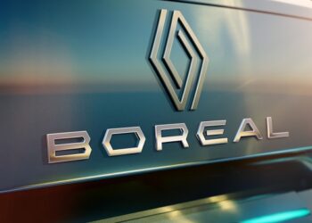 Renault yeni SUV modelinin adını Boreal olarak duyurdu