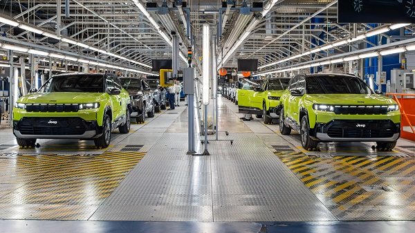 Yeni Jeep Compass Stellantis Melfi Fabrikası’nın Bantlarından İnmeye Başladı