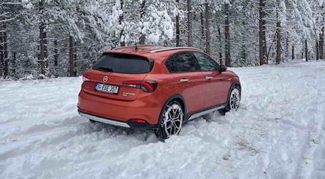 Fiat Egea Cross Traction+