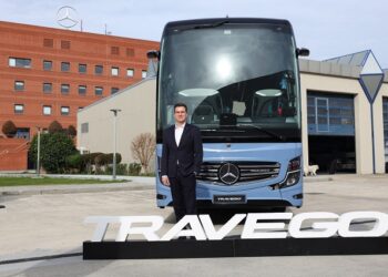 2026 Mercedes-Benz Otobüsleri: Yolların Yeni Standardı