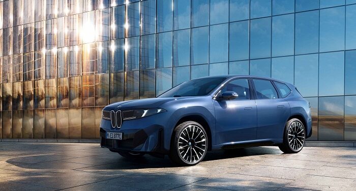 Yeni BMW iX3 50 xDrive Türkiye’de Ön Talebe Açıldı