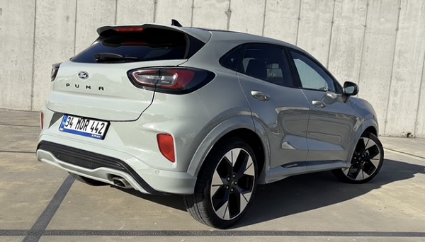 Yeni Ford Puma Test