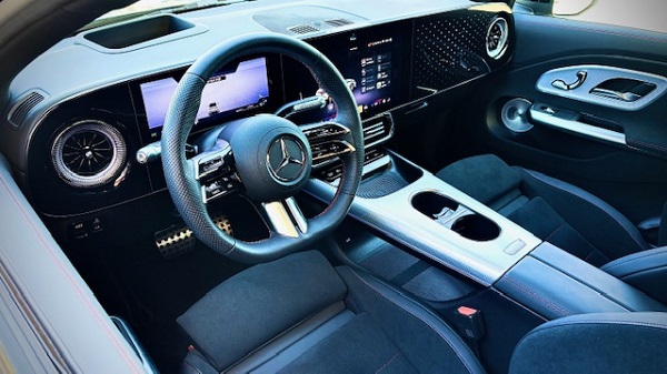 Mercedes-Benz CLA 350 4MATIC