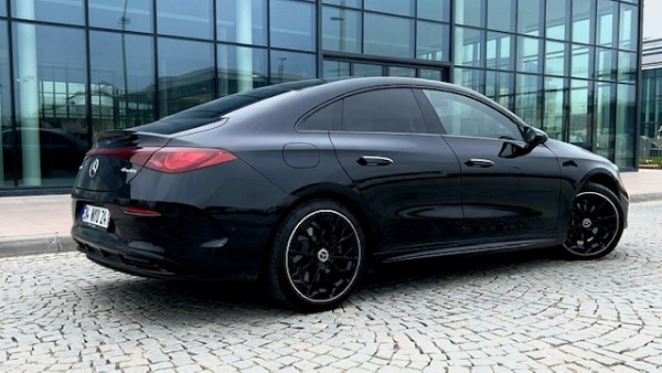 Mercedes-Benz CLA 350 4MATIC 