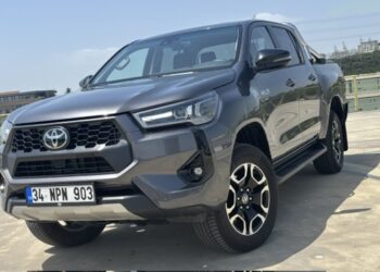 Toyota Hilux 2.4L D-4D 4×2 Test