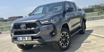 Toyota Hilux 2.4L D-4D 4×2 Test