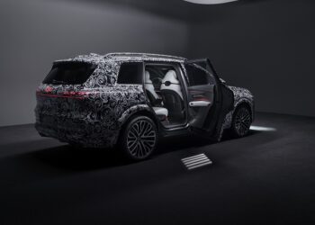 Yeni Audi Q9 iç mekanıyla çok farklı