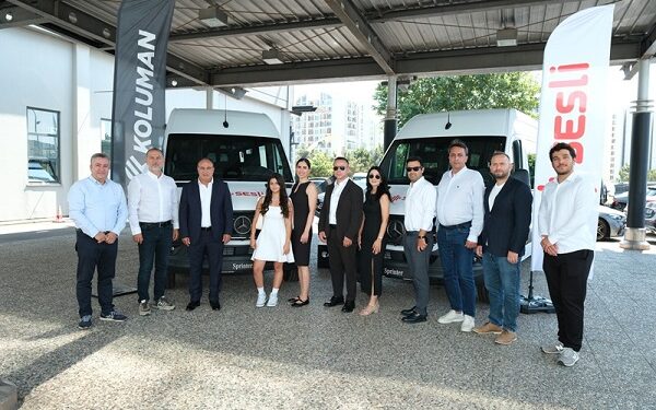Mercedes-Benz’den Sesli Turizm’e 50 adet Sprinter teslimatı