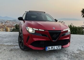 Alfa Romeo Junior Ibrida Test Sürüşü